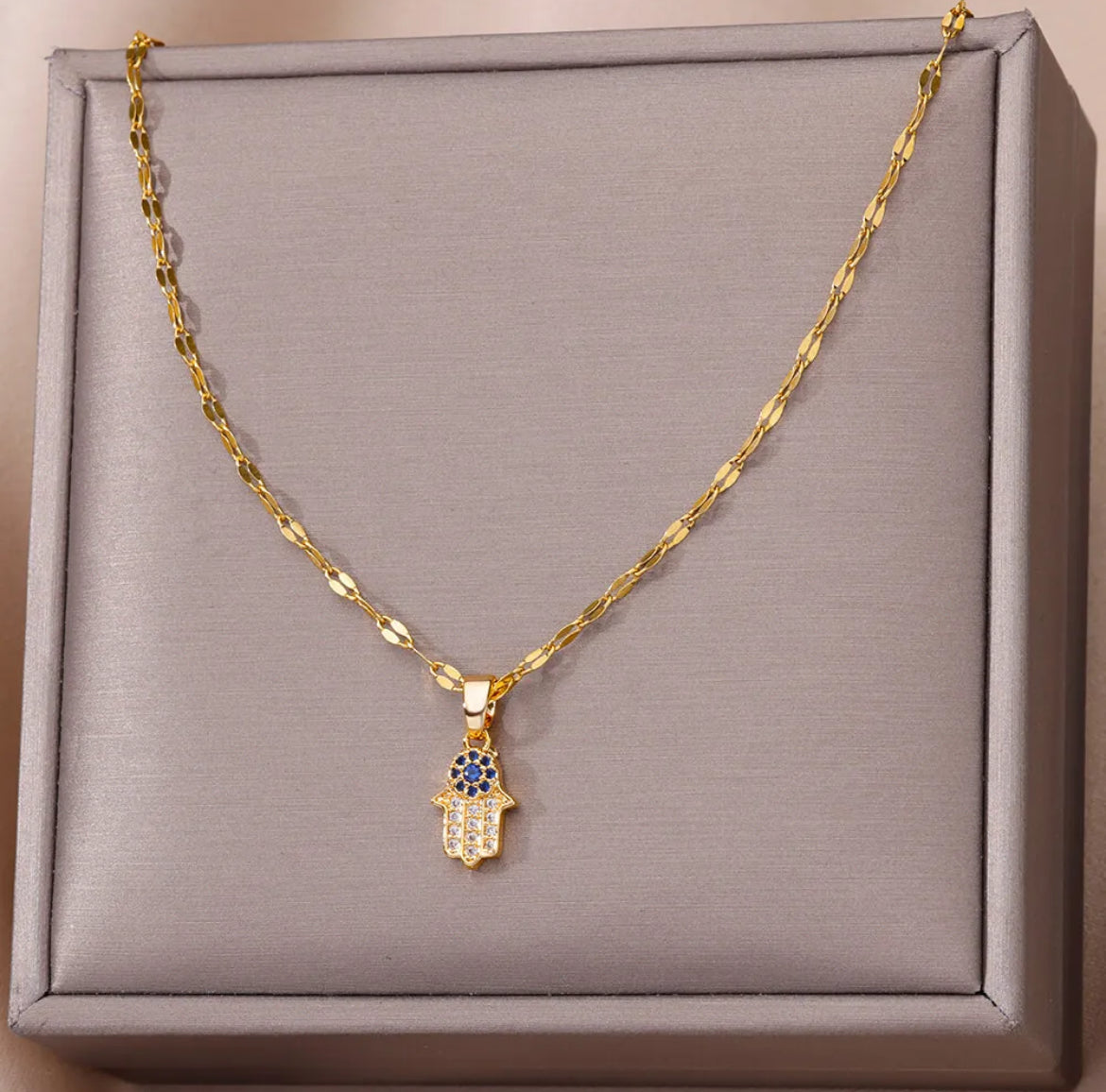 Cadena Samantha