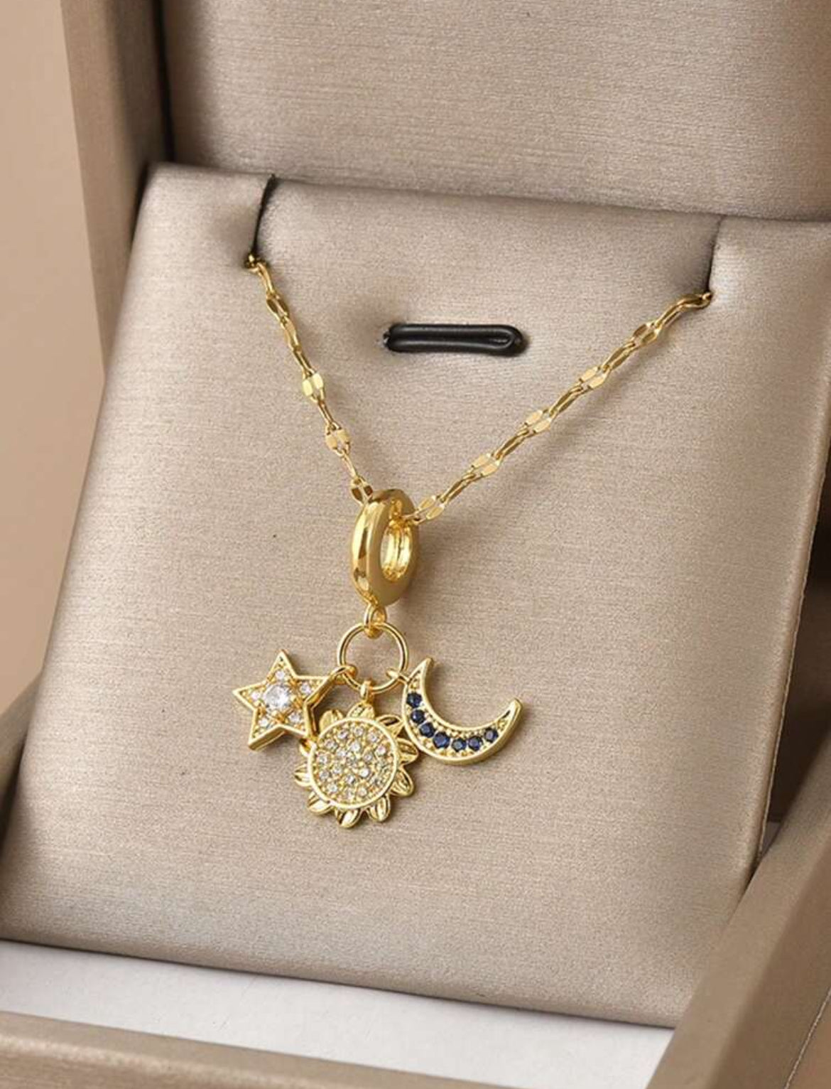 Cadena Camila